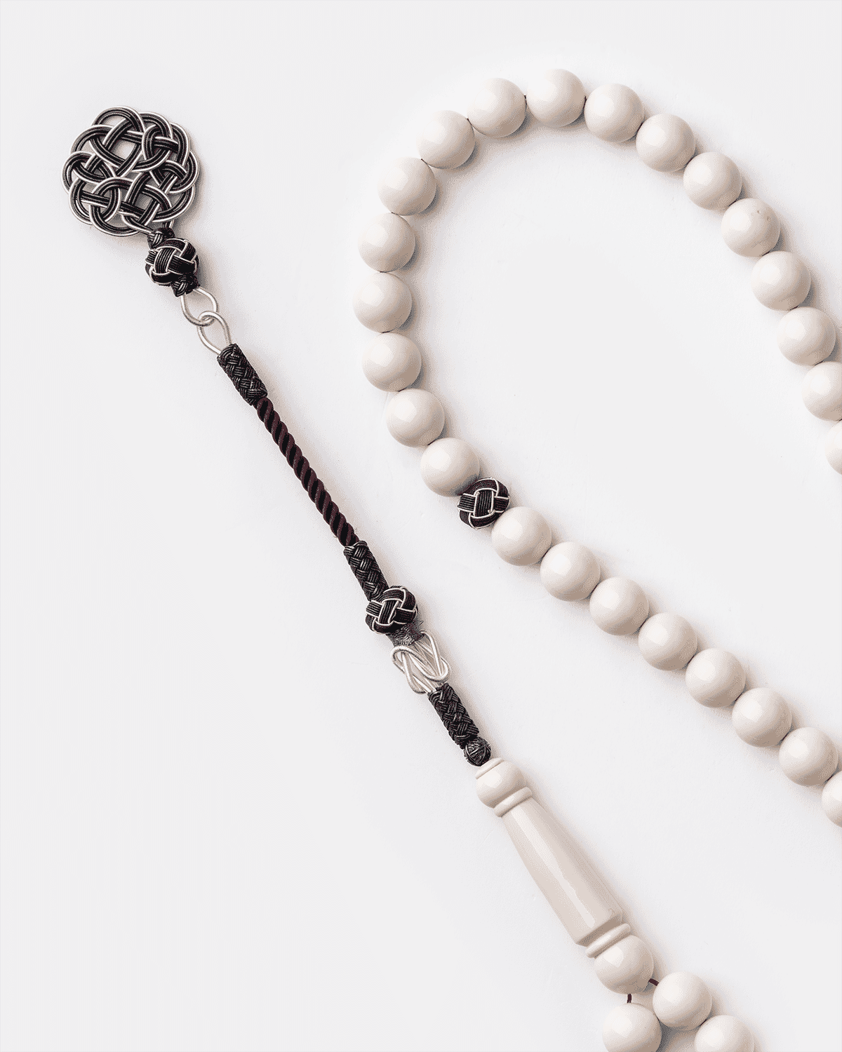 سبحة بكلايت الألماني بلون أبيض | images parameters