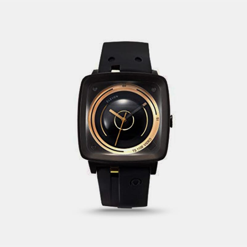 ‎ ساعة رجالية بتصميم أنيق بلون أسود