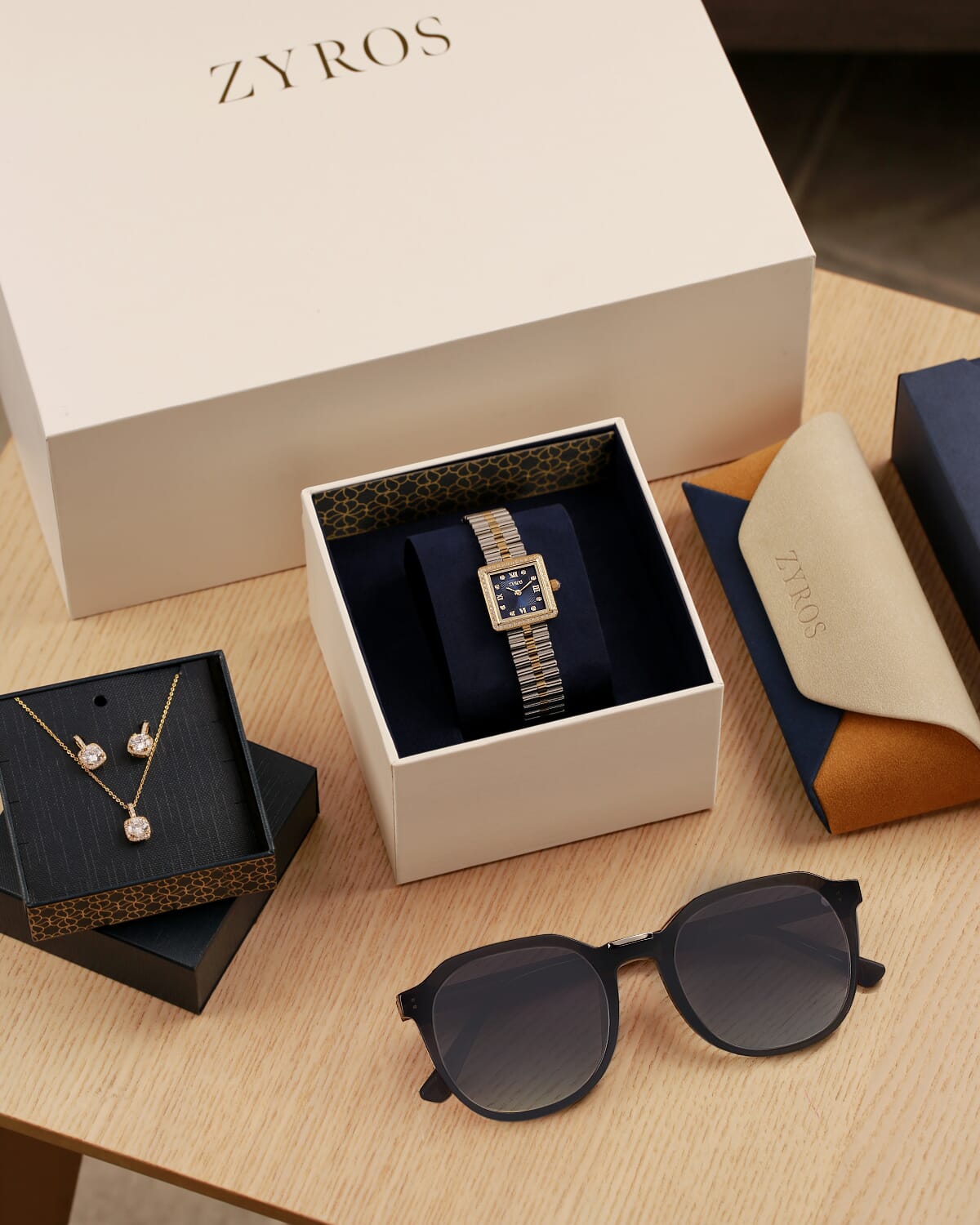 طقم هدية نسائية بتصميم راقي