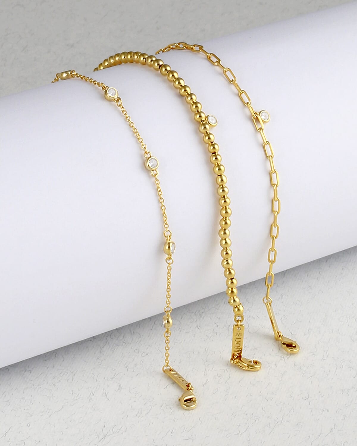 ‎ هدية نسائية بتصميم أنيق من الفي